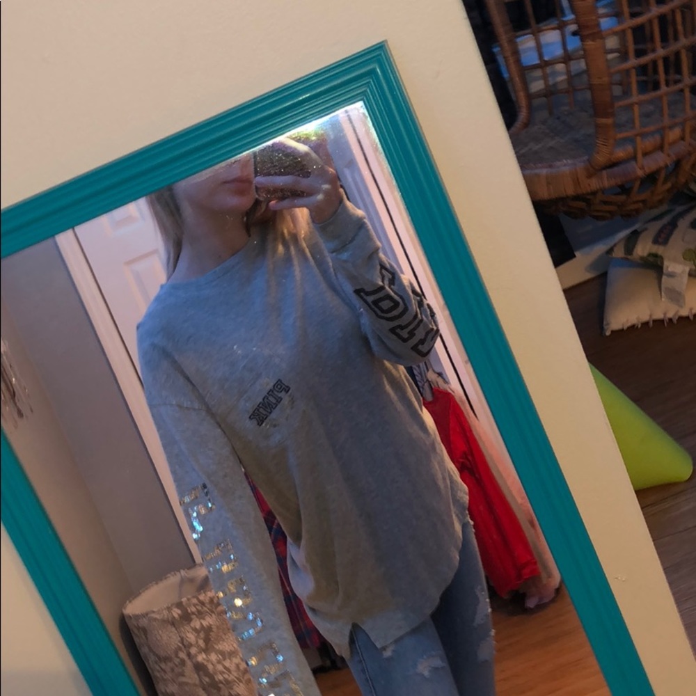 VS PINK long sleeve shirt